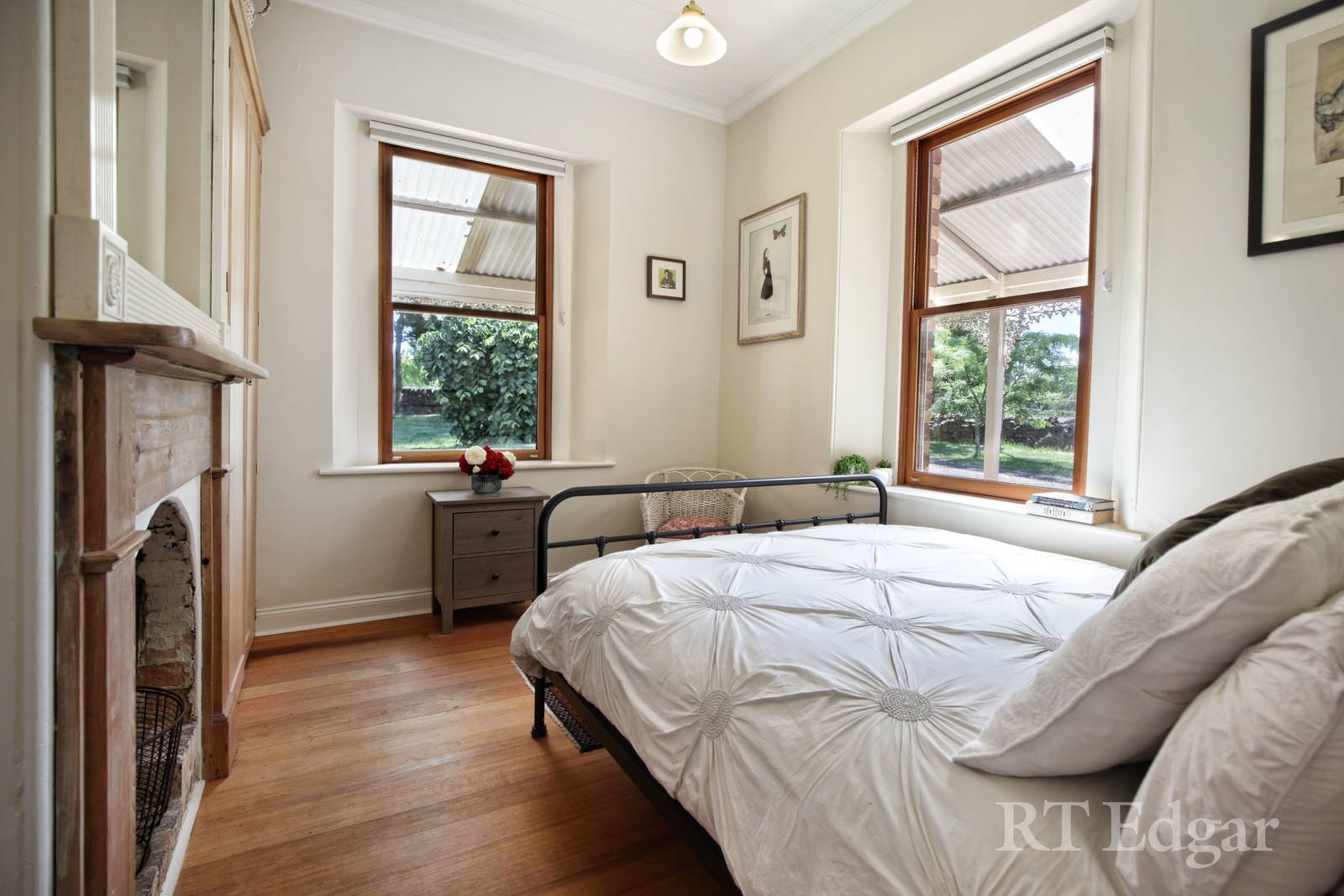 Real Estate and Property in 451 Couangalt Road, Gisborne South, VIC