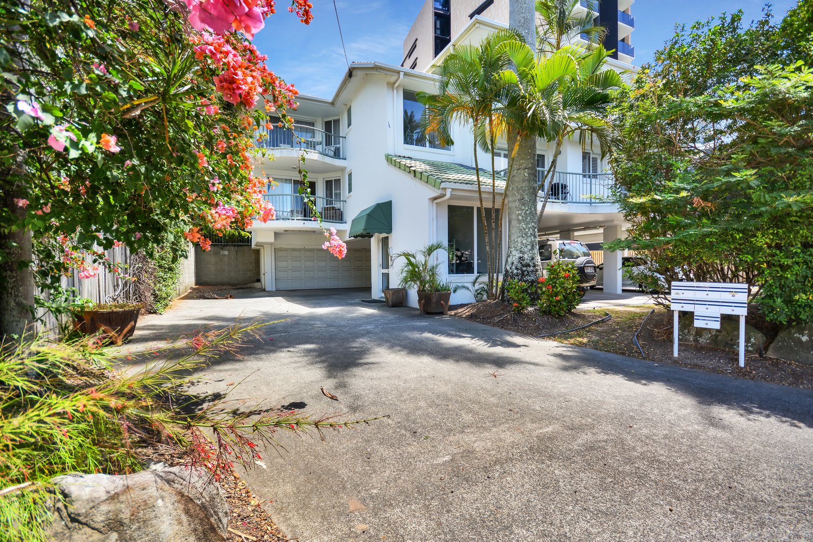 4/51 Eden Avenue RAINBOW BAY 3