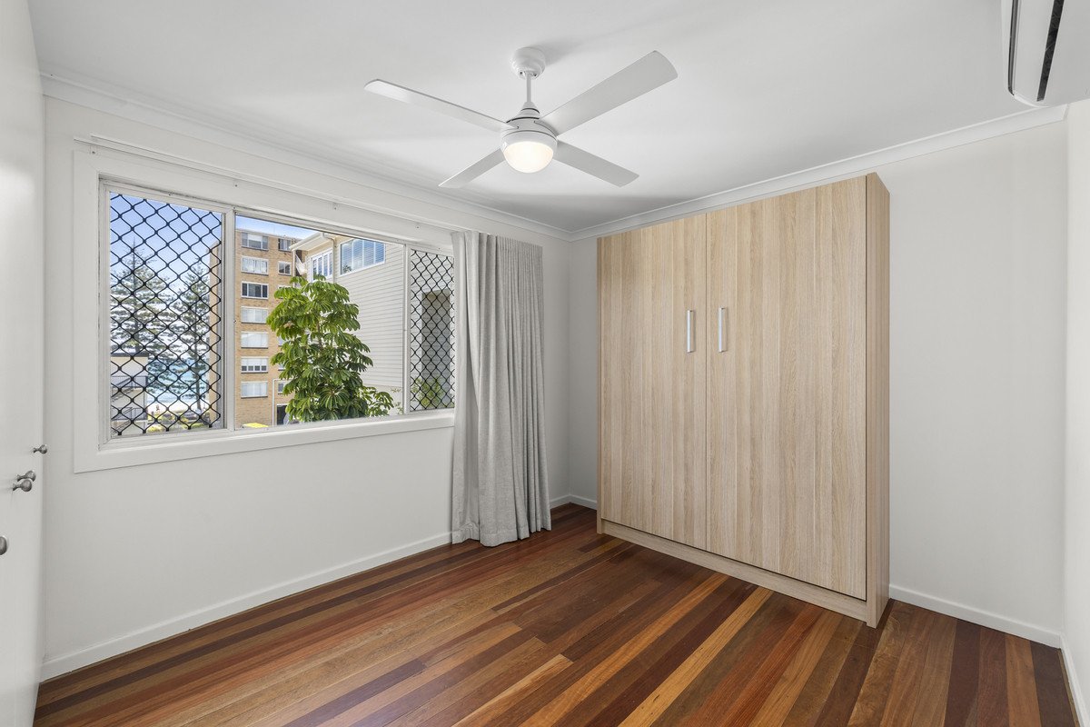 4/51 Hayle Street Burleigh Heads 3