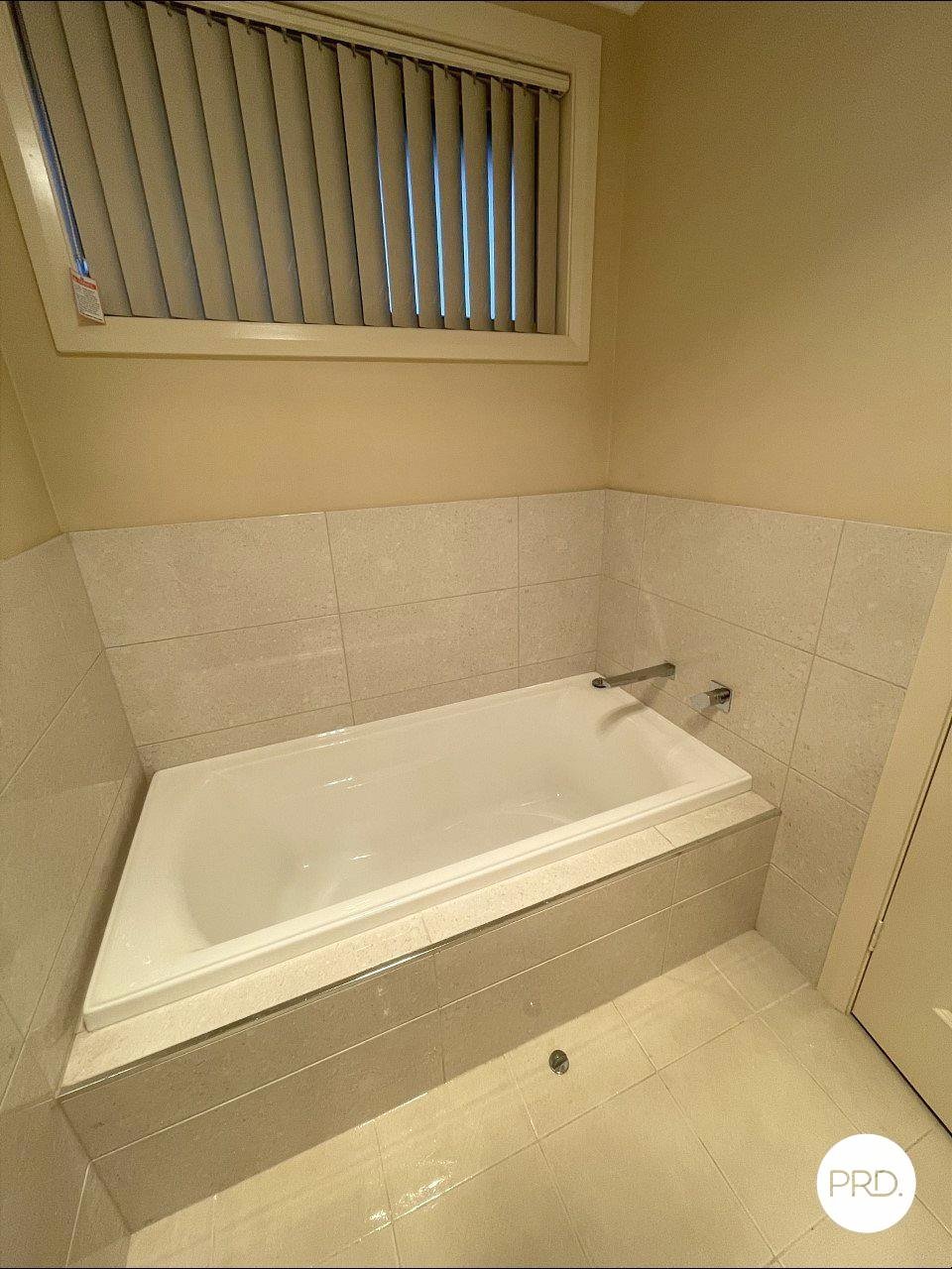4/51 Moulder Street ORANGE 9