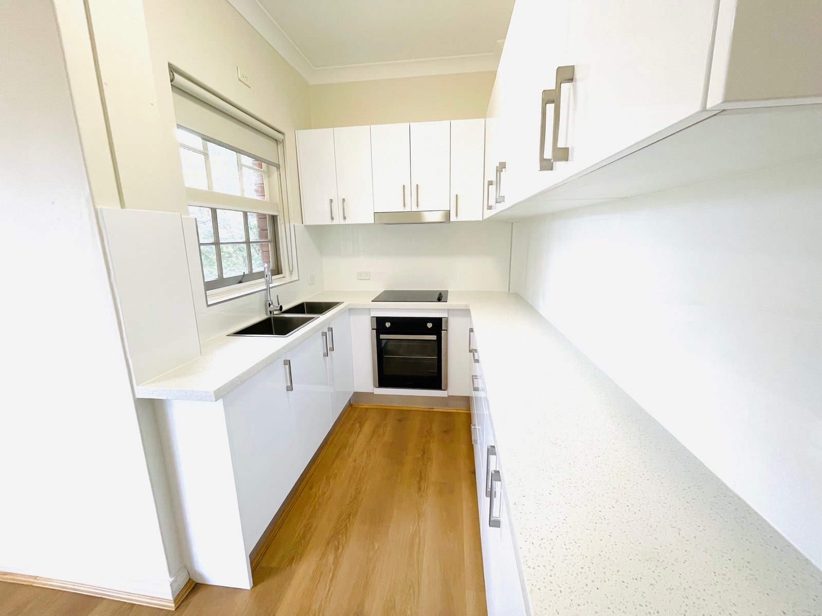 4/51 Robertson Street KOGARAH 2