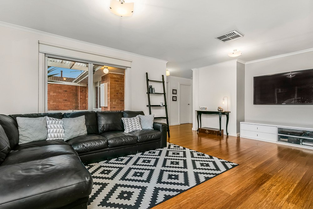 Gallery: 45/104 Springs Road