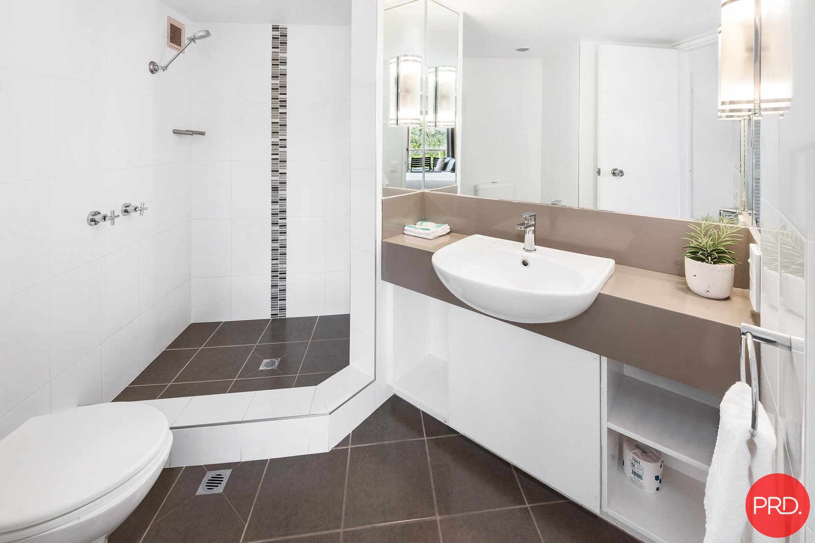 4511- 4512/2 Bay Drive COFFS HARBOUR 19