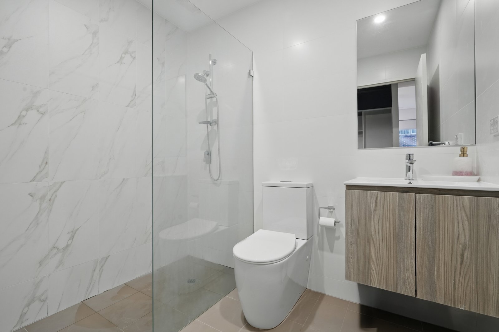 45/12 Vista St  Penrith 6