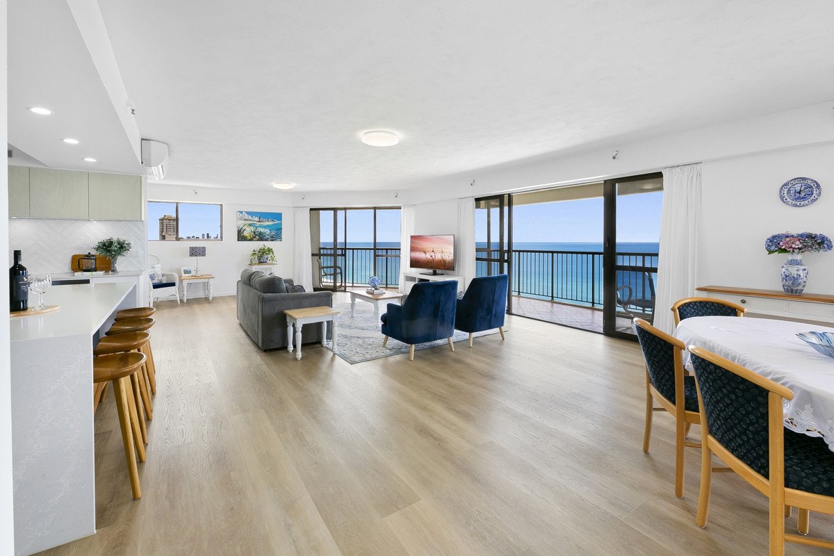 45/146 The Esplanade Burleigh Heads 3