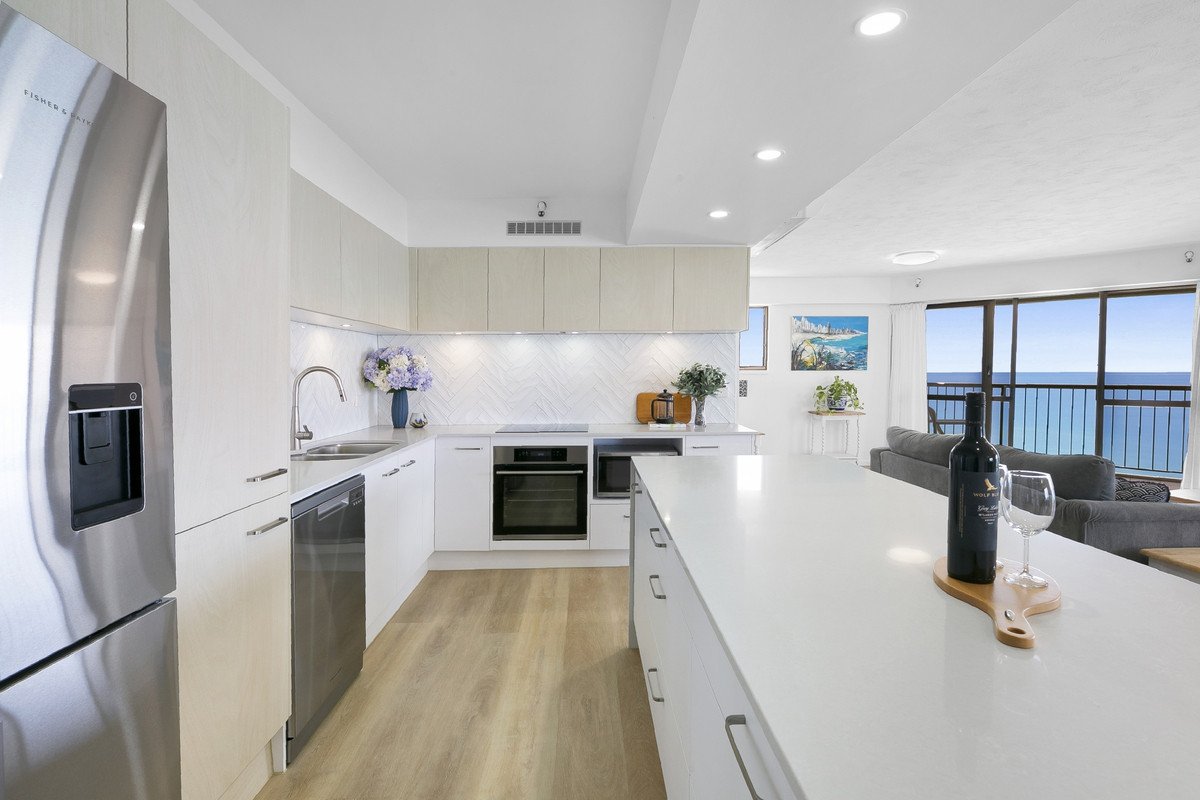 45/146 The Esplanade Burleigh Heads 6