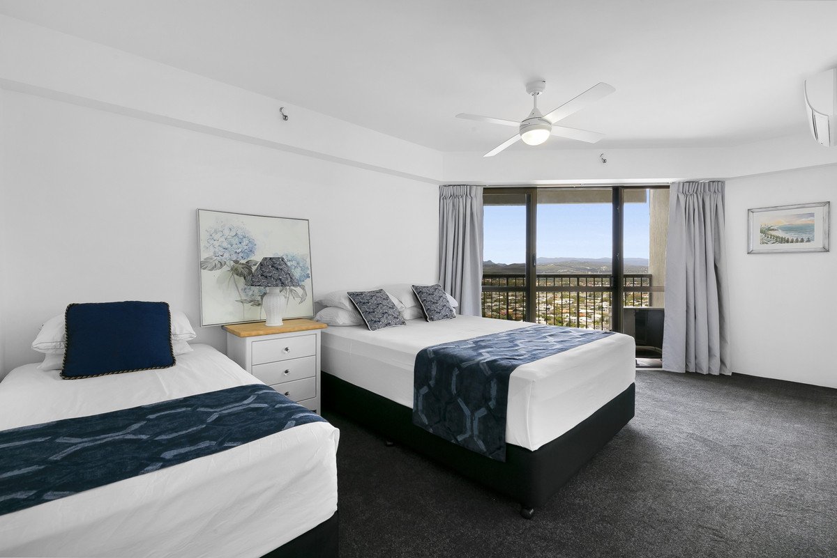 45/146 The Esplanade Burleigh Heads 18