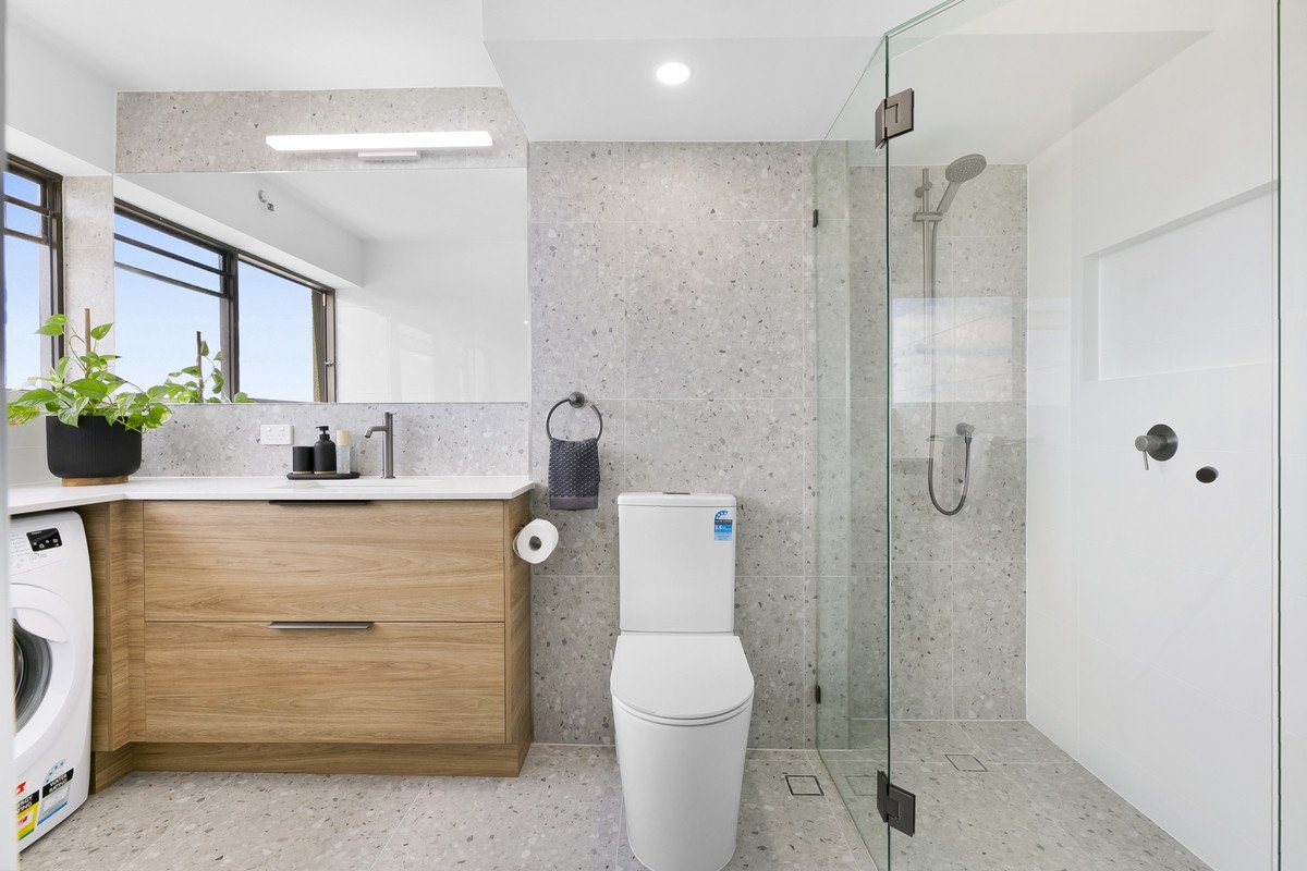 45/146 The Esplanade Burleigh Heads 21