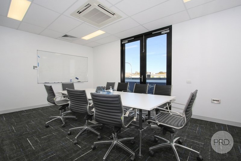 4/526 Macauley Street ALBURY 3