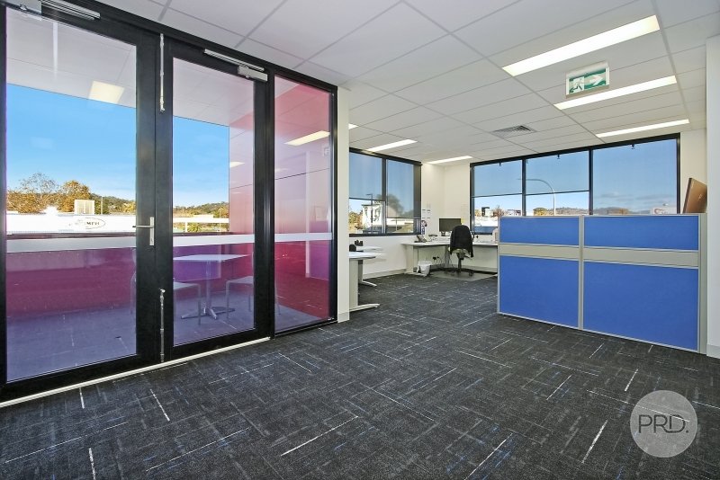 4/526 Macauley Street ALBURY 4