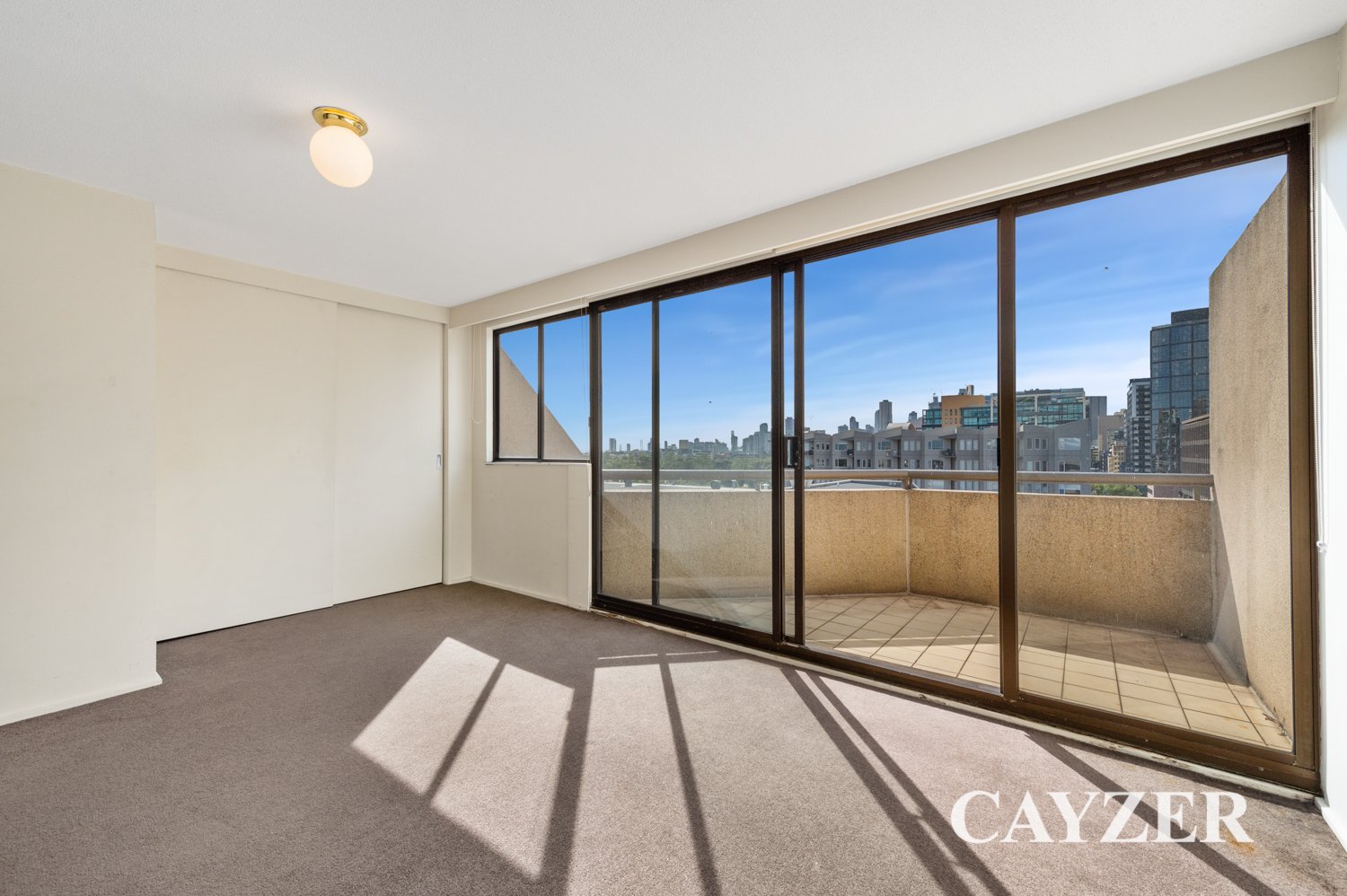 Gallery: 45/27 Queens Road