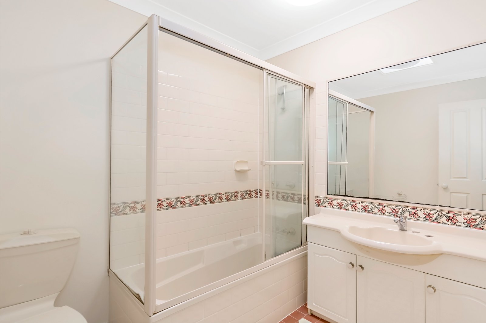 4/53 Bauer Street SOUTHPORT 11