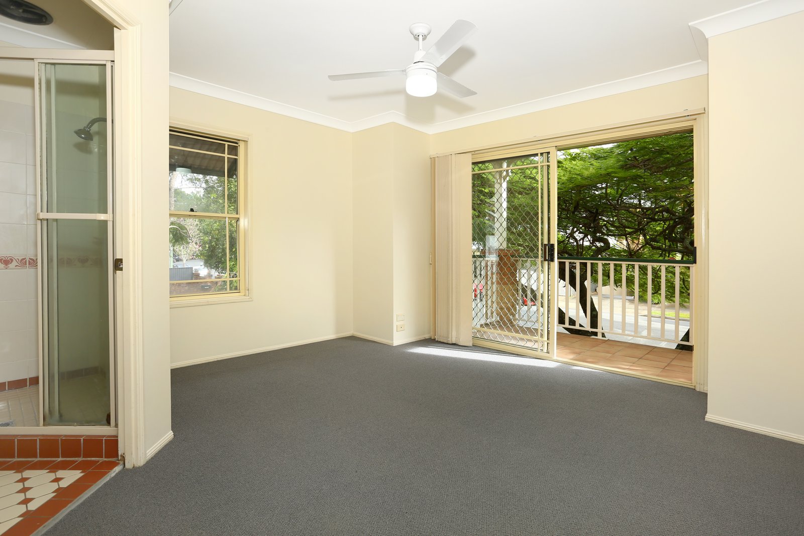 4/53 Bauer Street SOUTHPORT 8