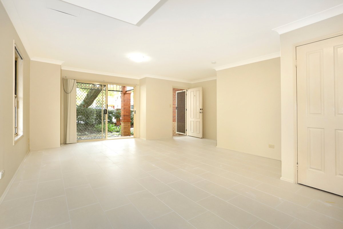 4/53 Bauer Street SOUTHPORT 2