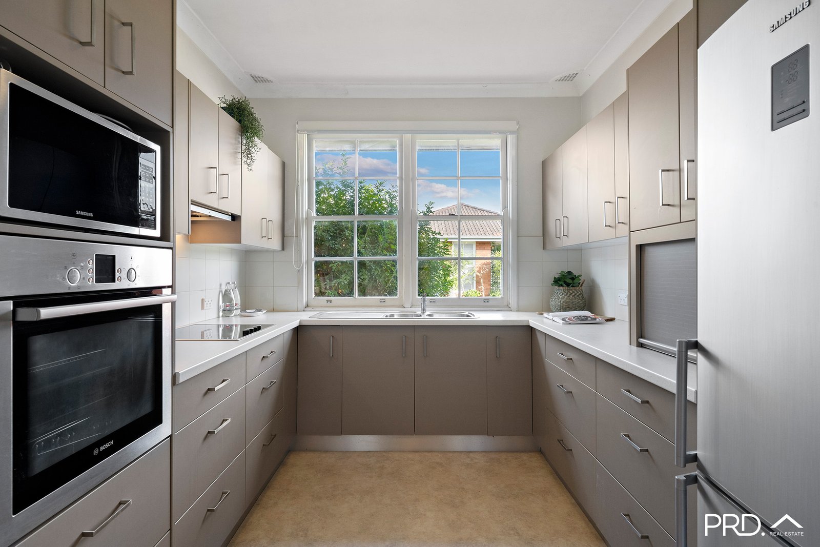 4/53 Horbury Street SANS SOUCI 2