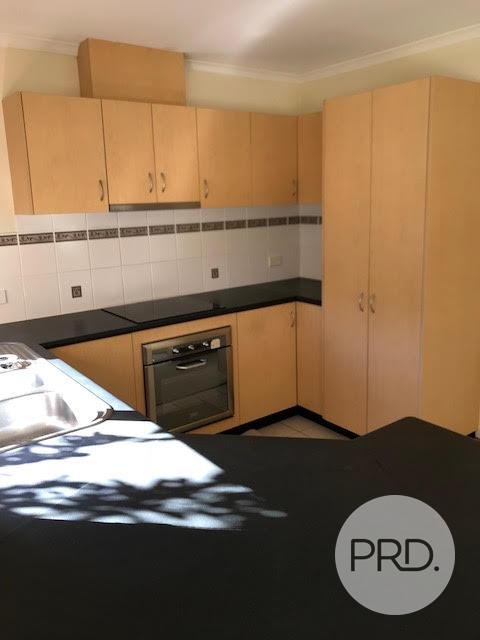 4/53 Summerleas Road KINGSTON 3