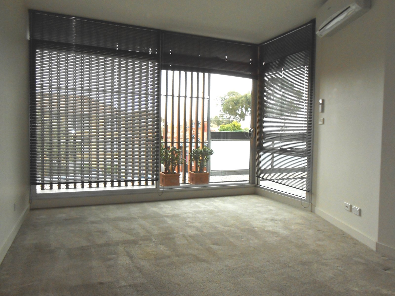 Gallery: 45/352 Canterbury Road
