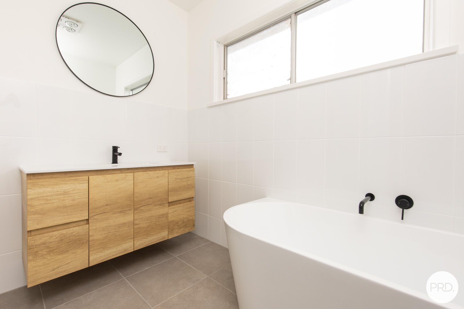 454 & 454a McEdward Street BIRDWOODTON 8