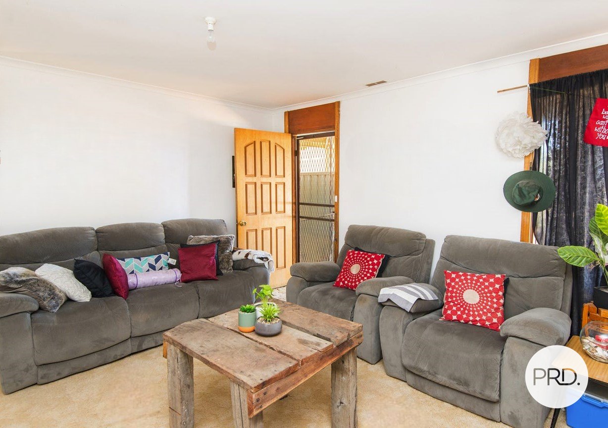 454 & 454a McEdward Street BIRDWOODTON 14