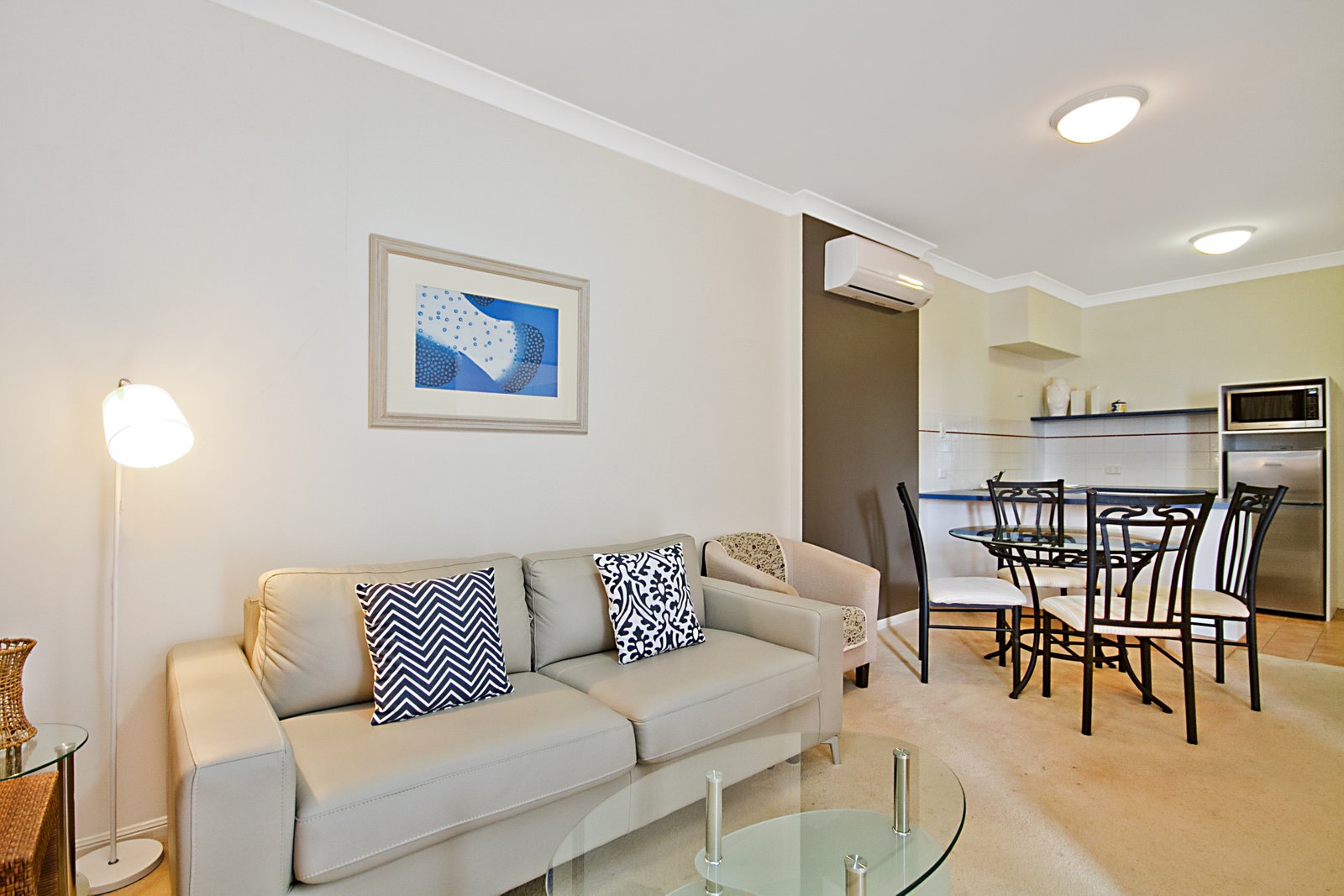 454/99 Griffith Street COOLANGATTA 5