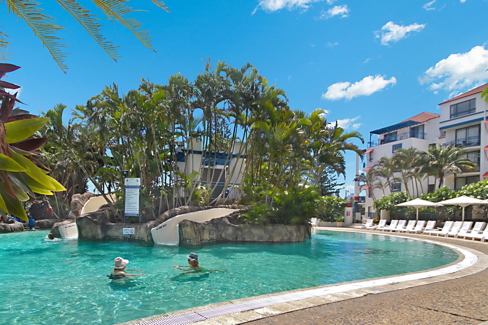 454/99 Griffith Street COOLANGATTA 10