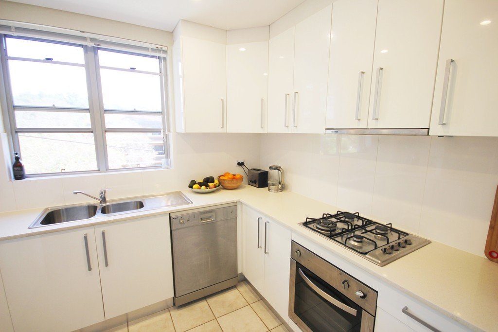 4/55-57 Macquarie Place MORTDALE 2