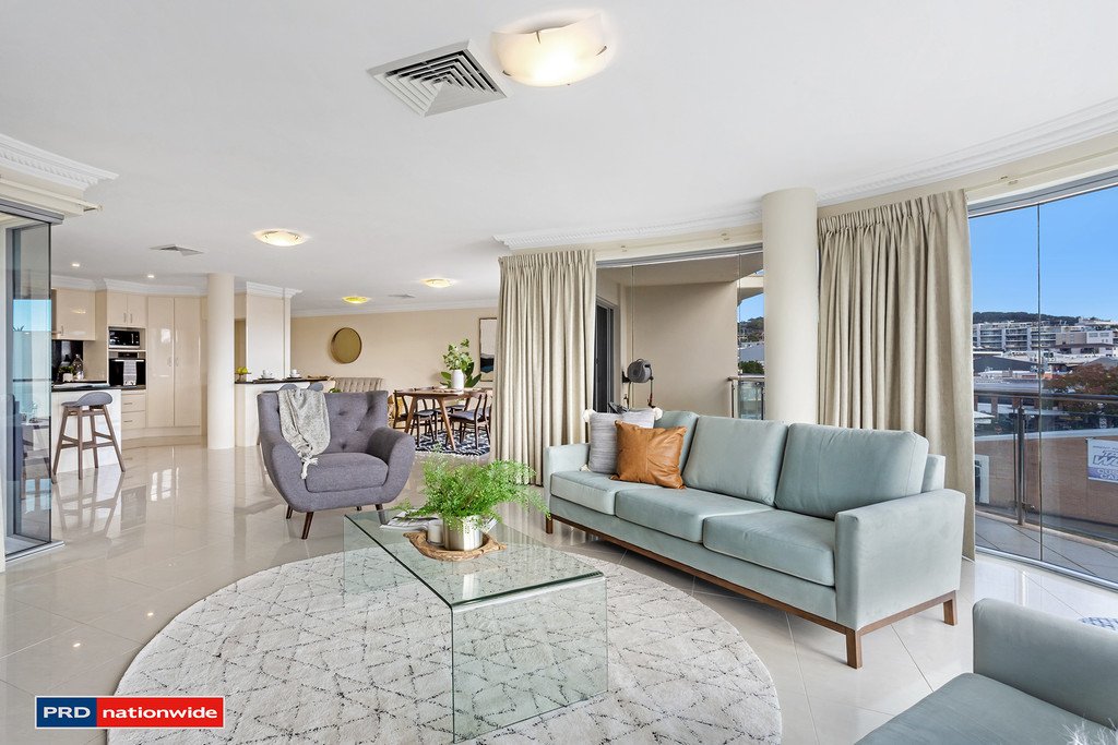 4/55-59 Magnus Street NELSON BAY 1