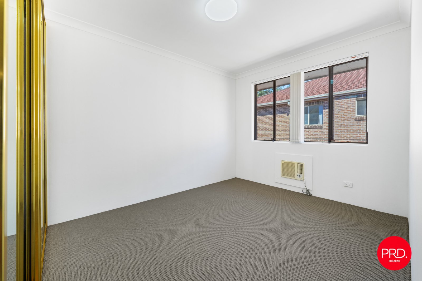 4/55 Hampton Court Road CARLTON 7