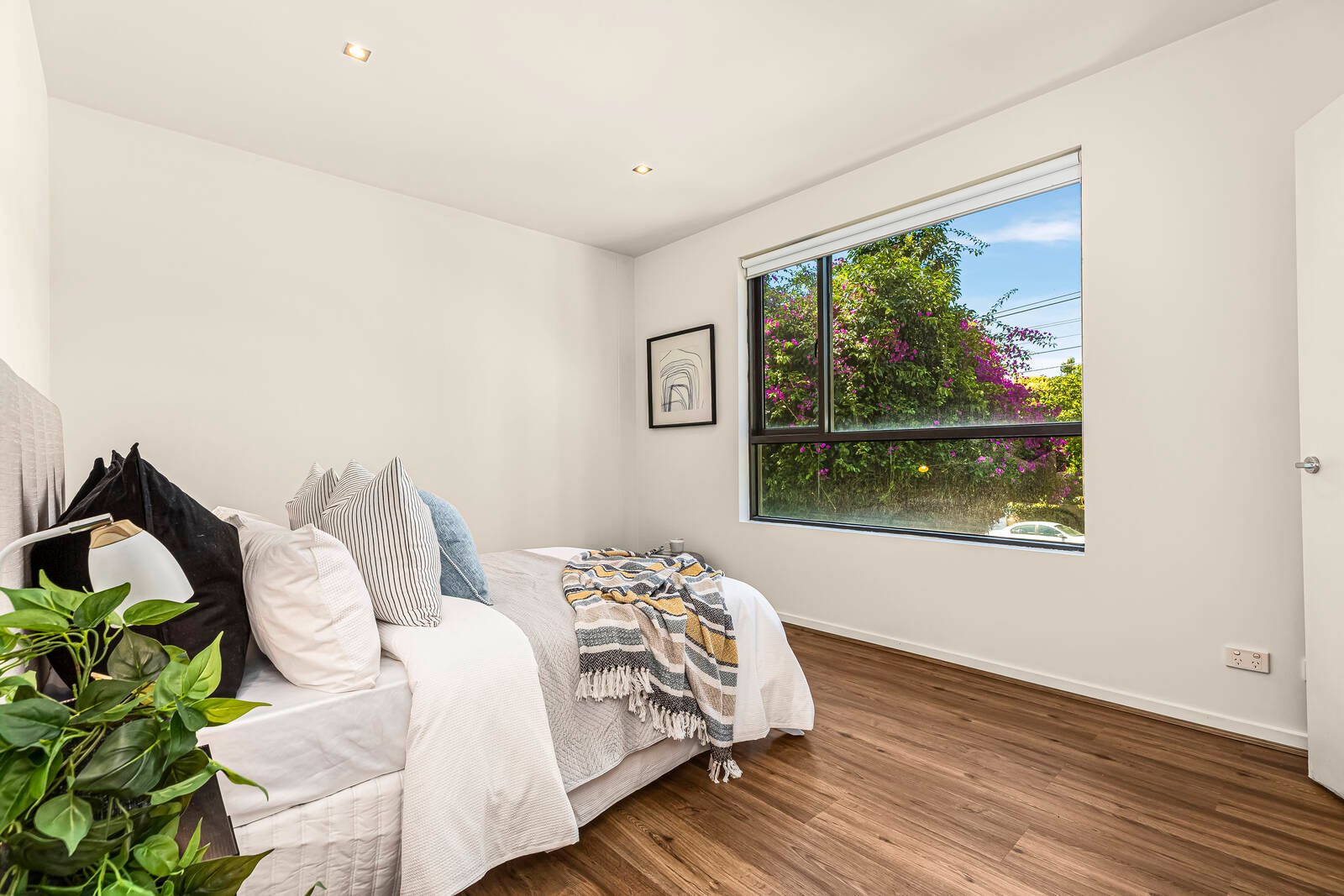 Real Estate and Property in 4/561 Glenferrie Road, Hawthorn, VIC