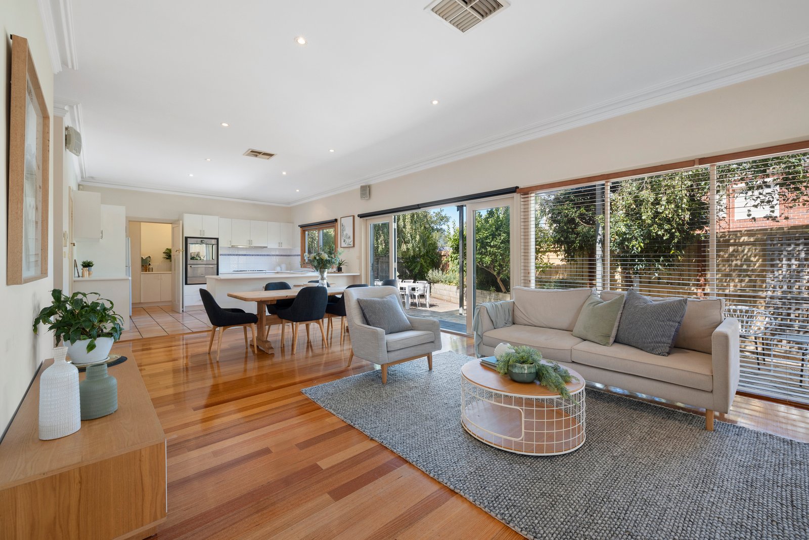 Gallery: 456A Como Parade West