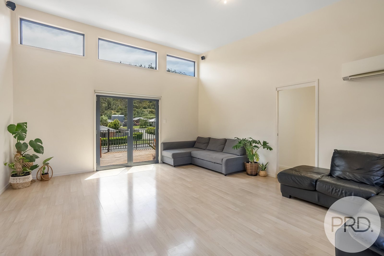 457 Cambridge Road MORNINGTON 12