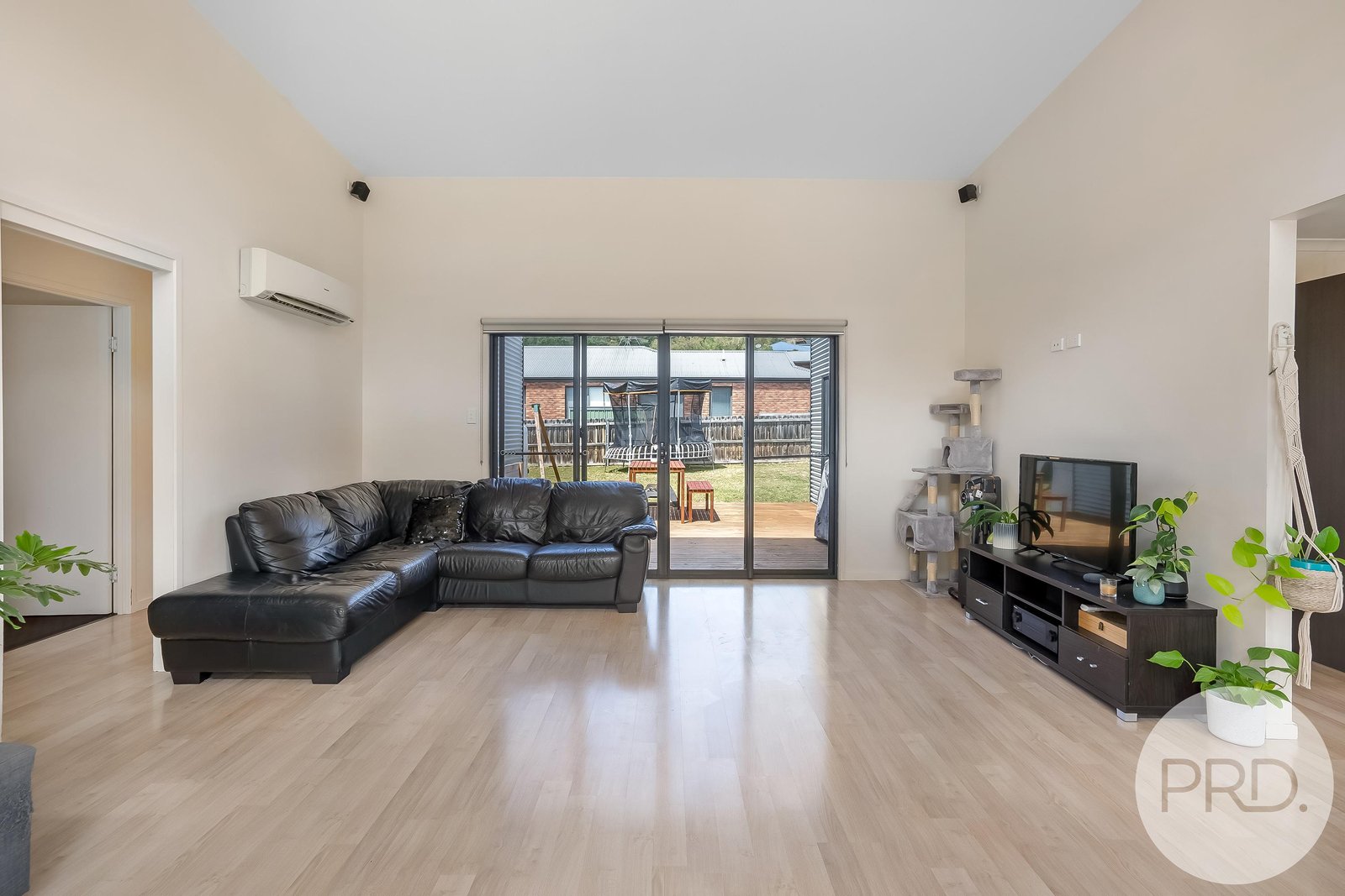 457 Cambridge Road MORNINGTON 13
