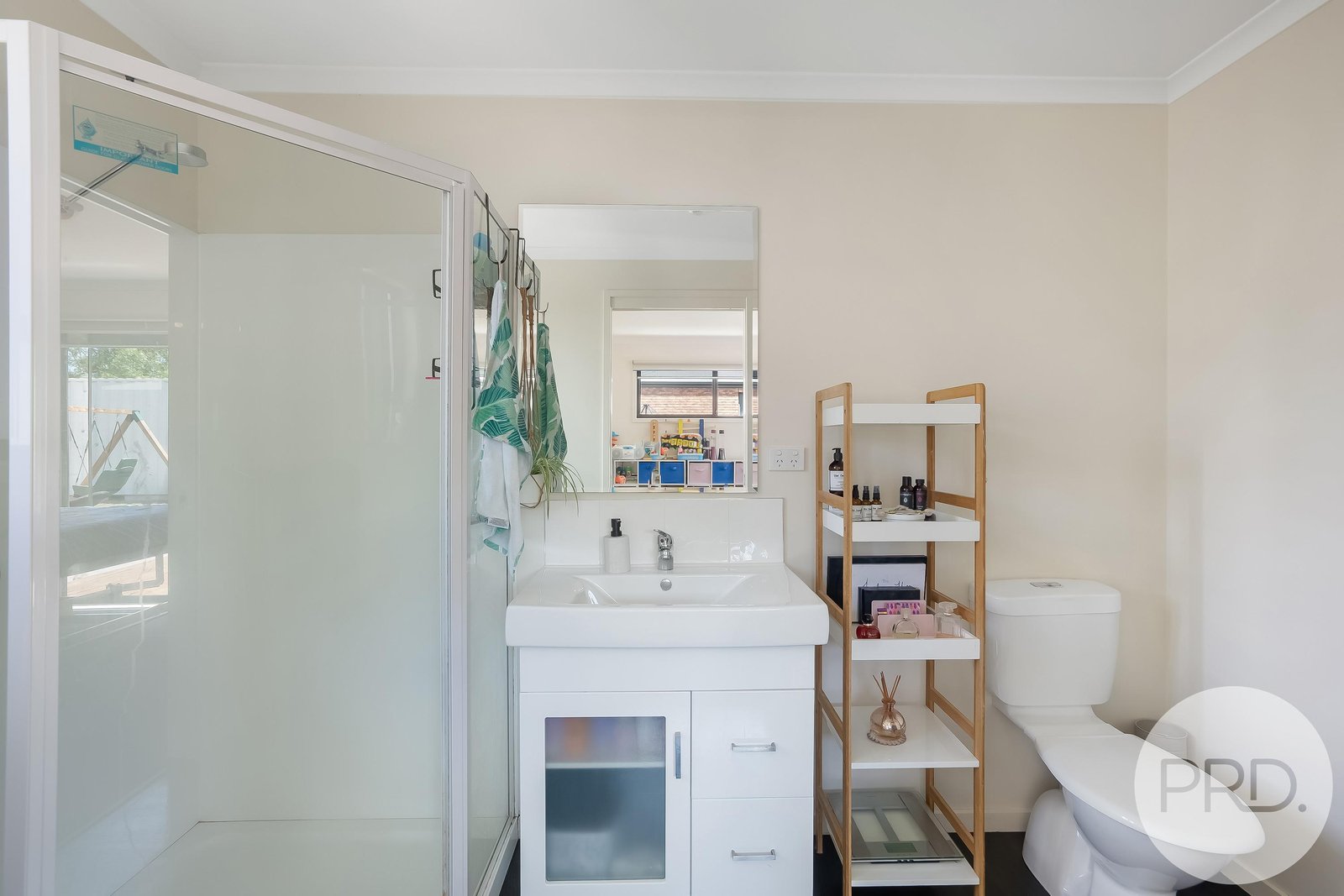 457 Cambridge Road MORNINGTON 24