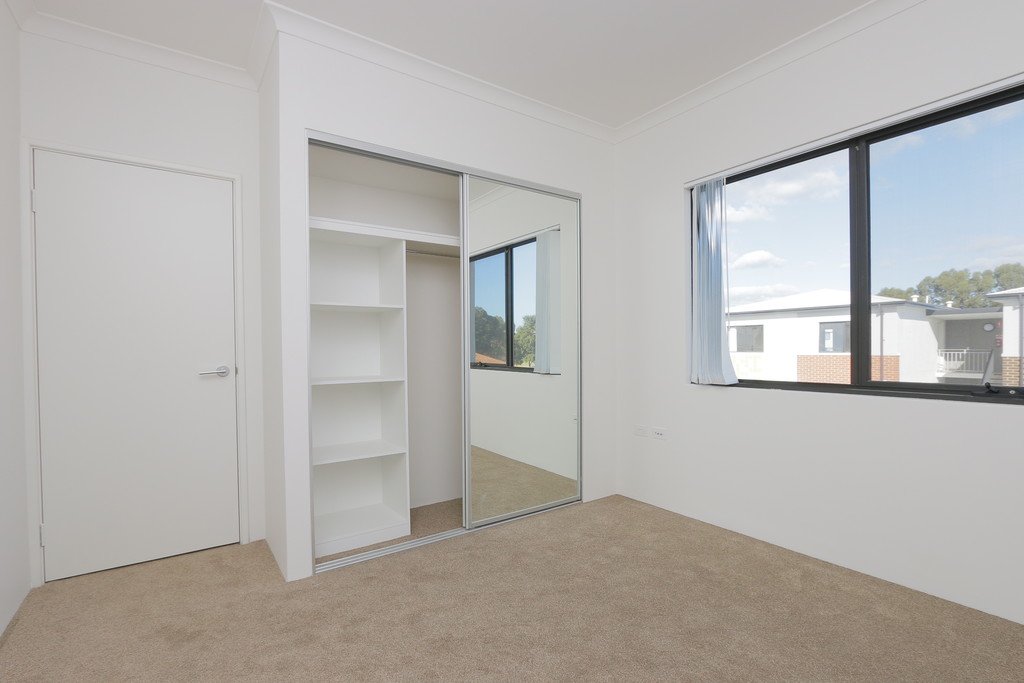 45/7 Durnin Avenue BEELIAR 6