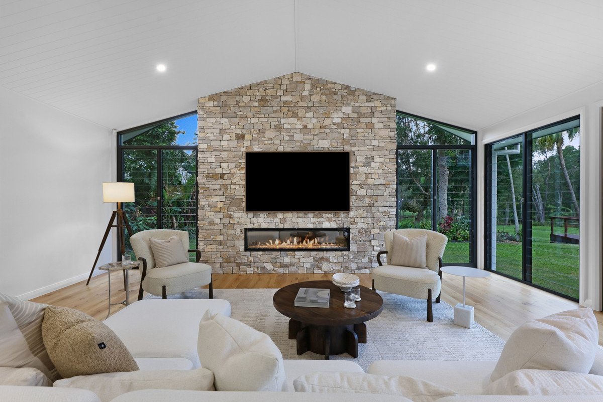 457 Tallebudgera Creek Road Tallebudgera Valley 4