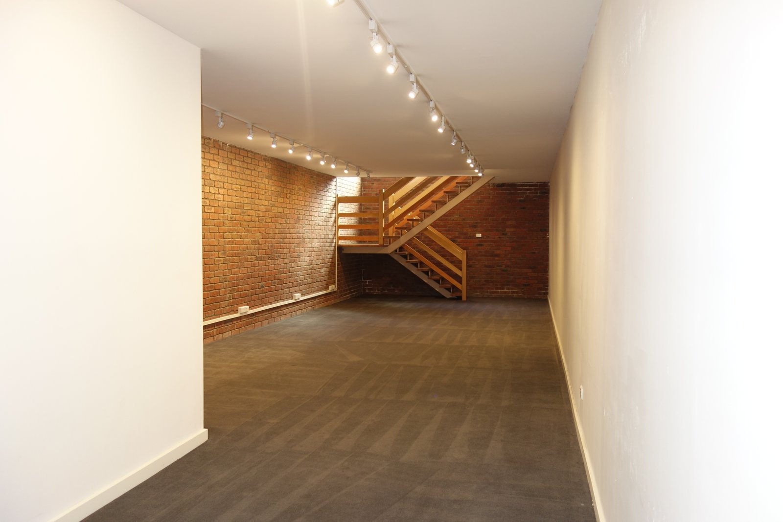 Gallery: 458 Hampton Street