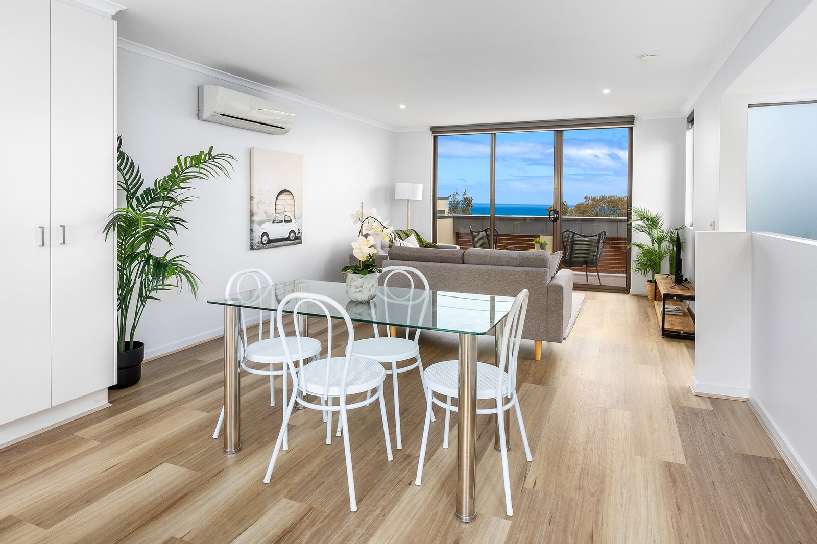 Gallery: 4/58 Nepean Highway
