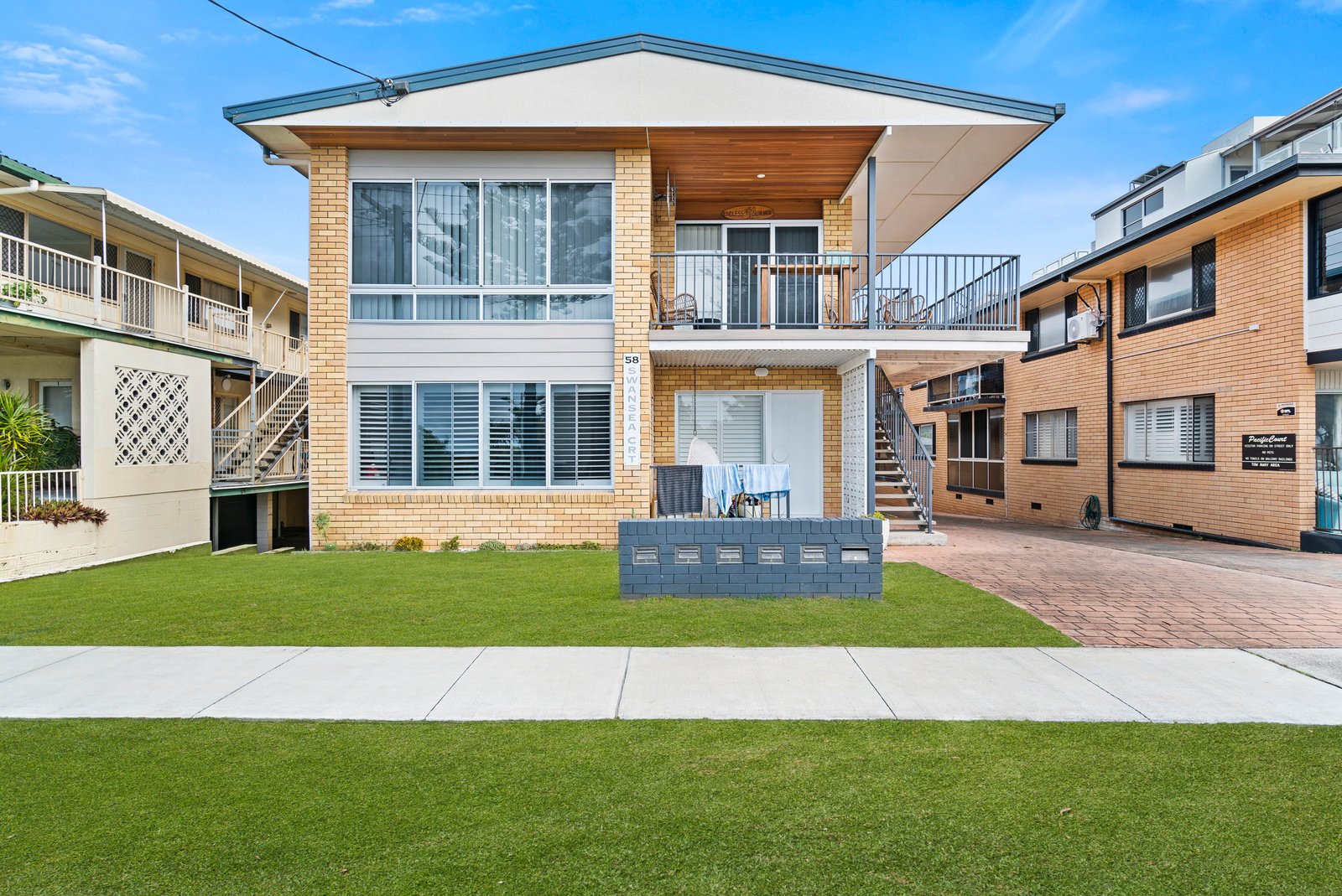 4/58 Pacific Parade BILINGA 10