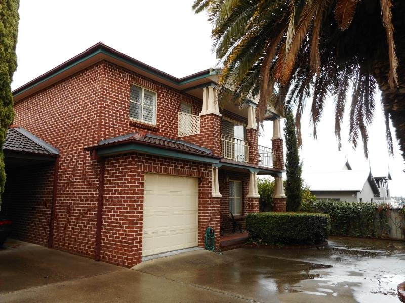 4/59 Carthage Street TAMWORTH 9