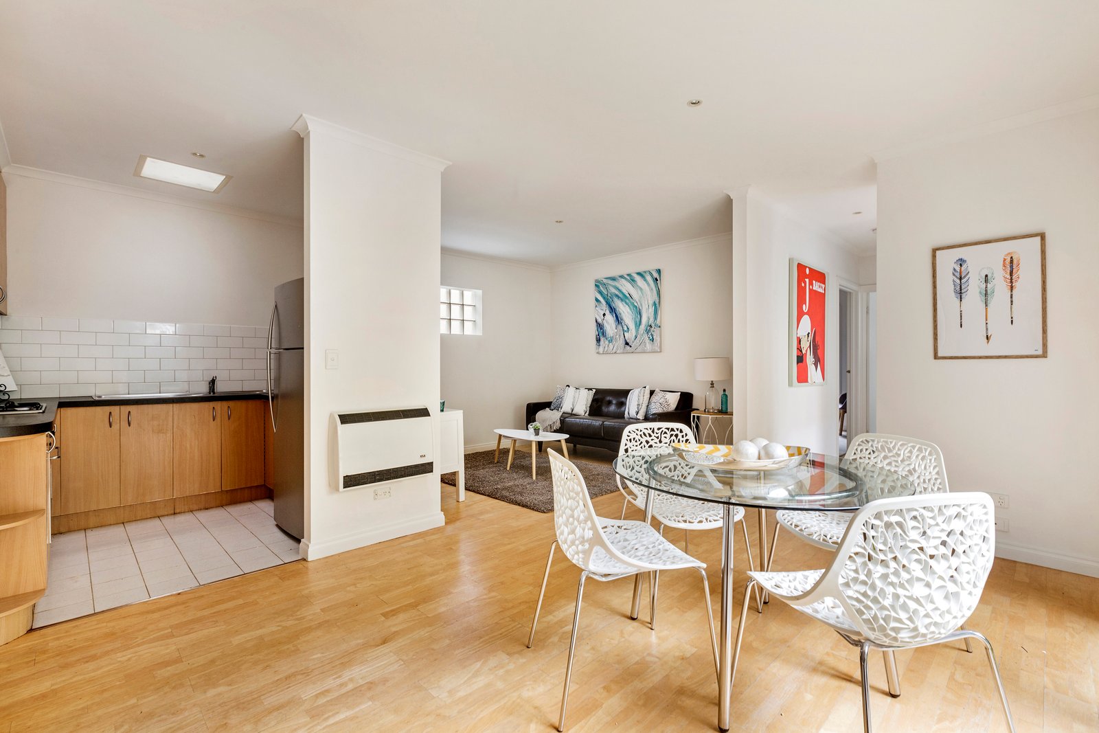 Gallery: 4/59 Hotham Street