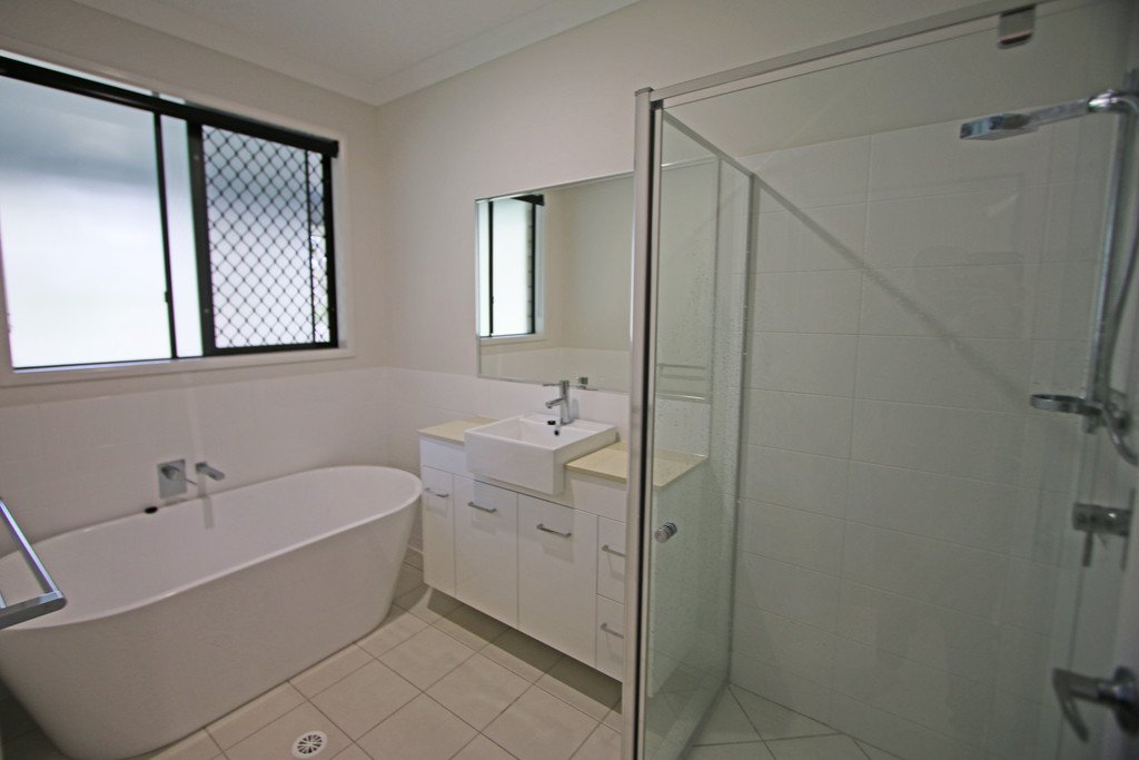 45a Kinarra Street ASHMORE 10