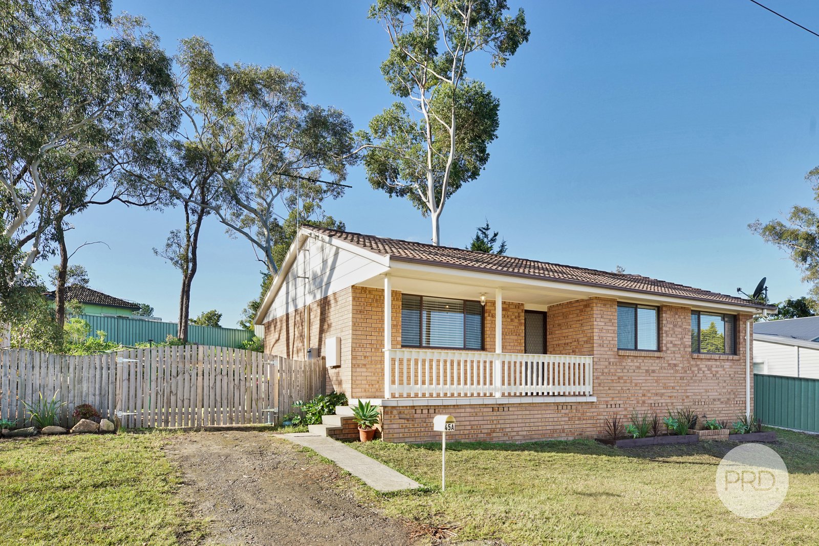 45A St Georges Crescent FAULCONBRIDGE 1