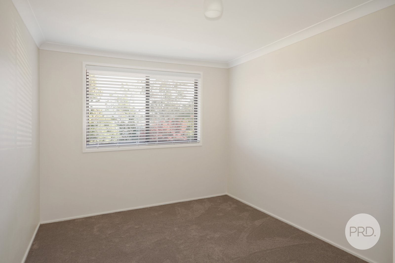 45A St Georges Crescent FAULCONBRIDGE 7