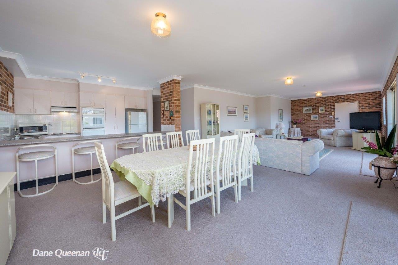 4/6-10 Weatherly Close NELSON BAY 9