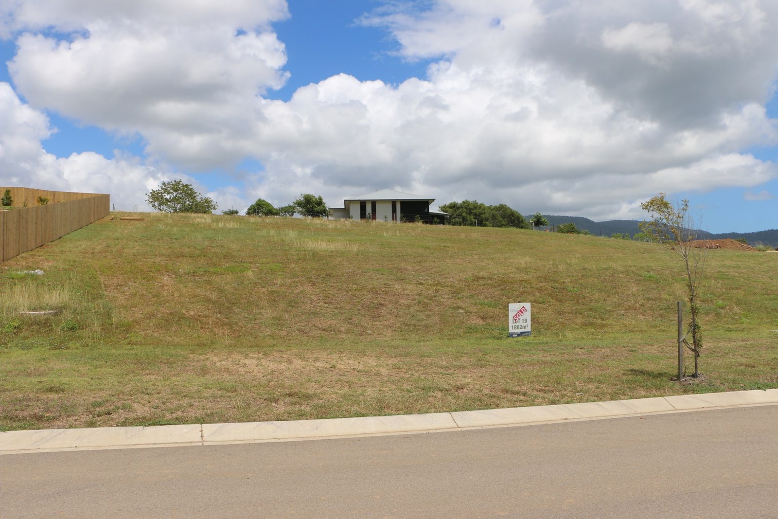 46-48 Stanley Drive CANNON VALLEY 6