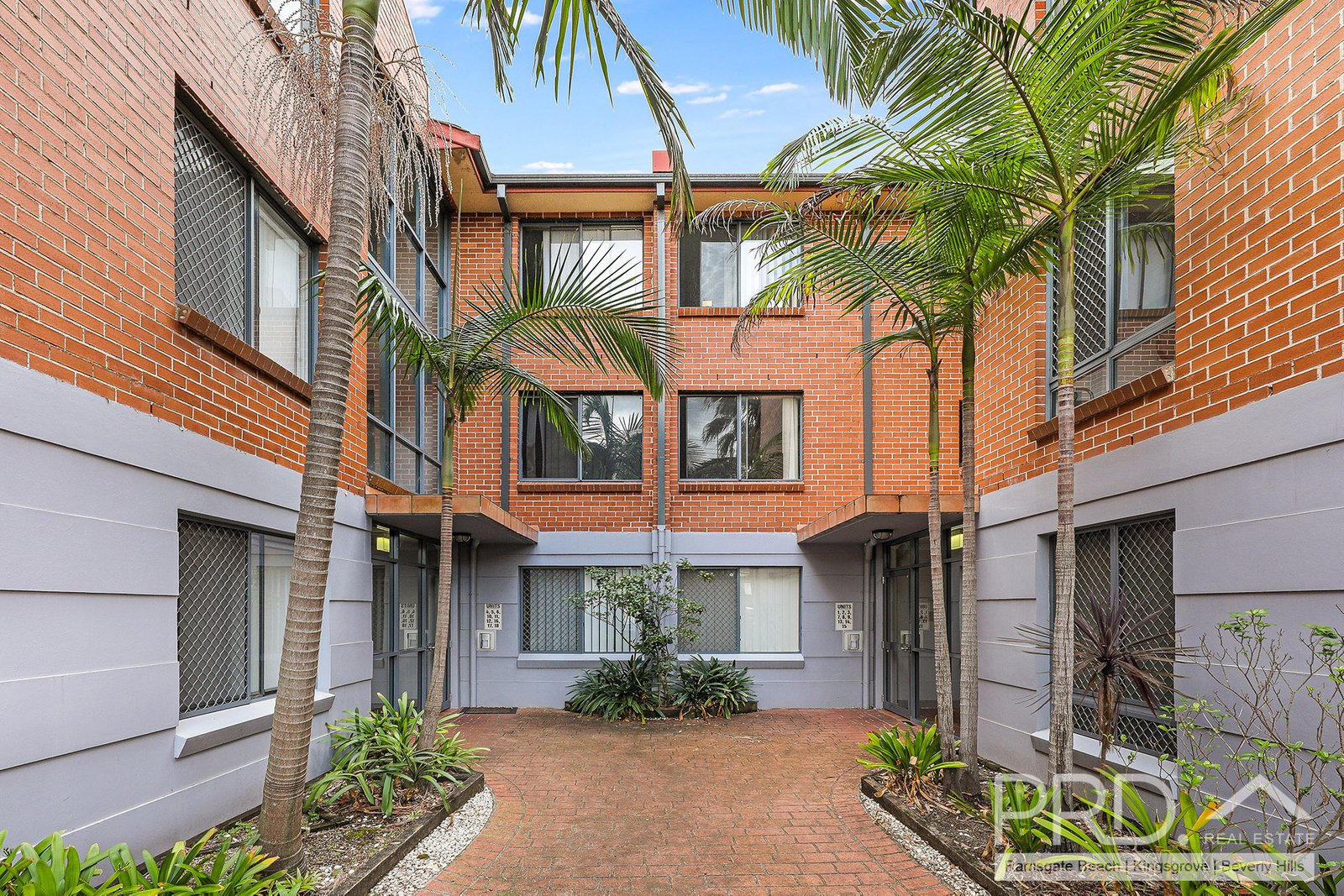 4/6-8 Melvin Street BEVERLY HILLS 1