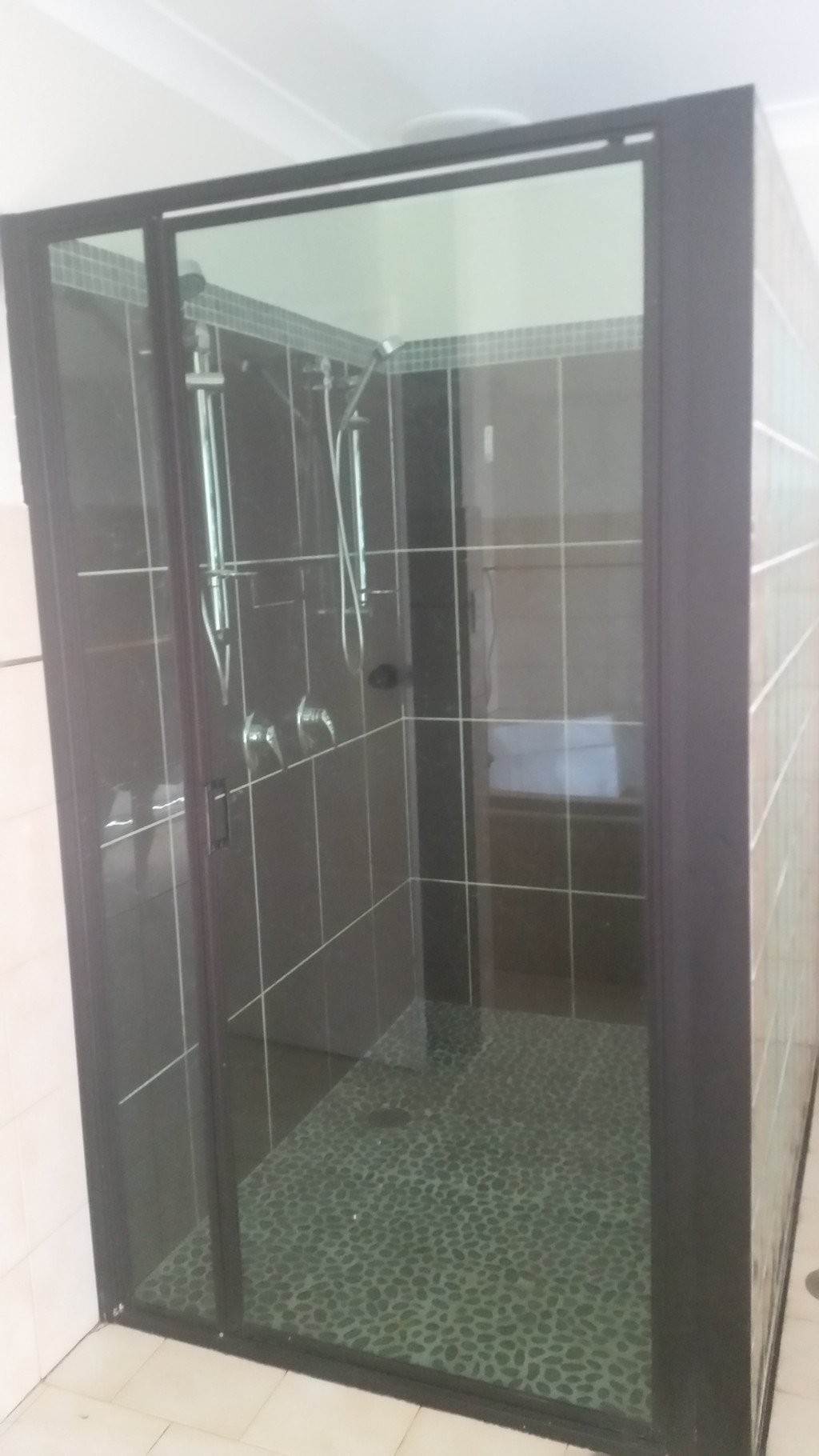 46 Adelong Road TUMUT 6