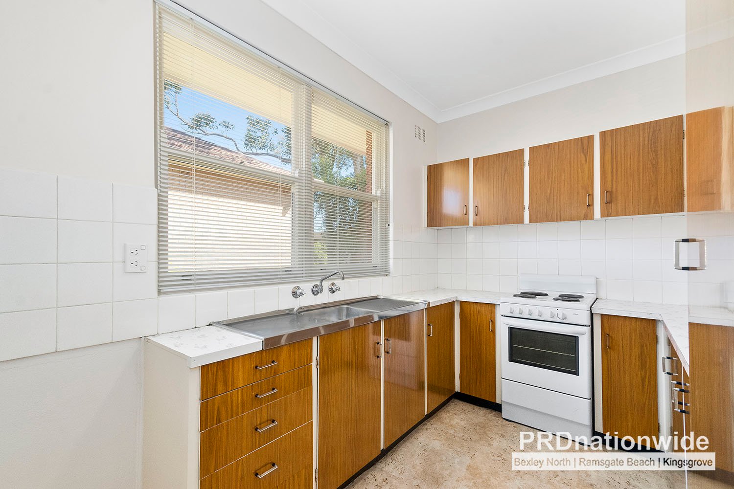 4/6 Andover Street CARLTON 3