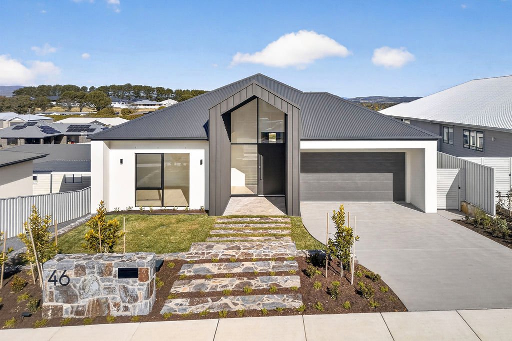 46 Birchfield Drive BUNGENDORE 1