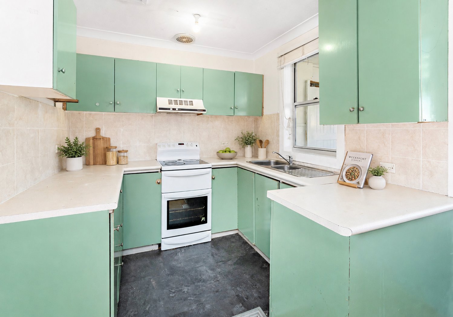 46 Burke Way BERKELEY 2